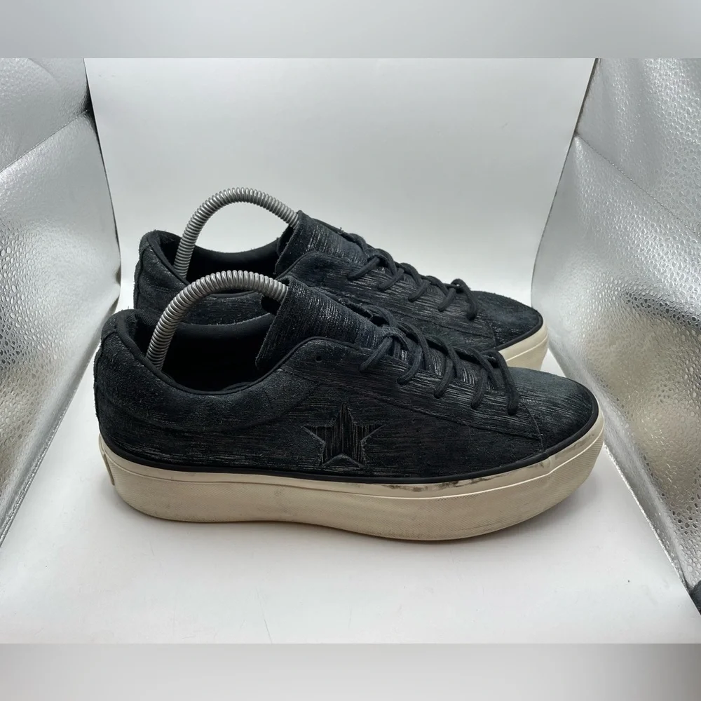 Converse One Star black suede platform sneakers size 9